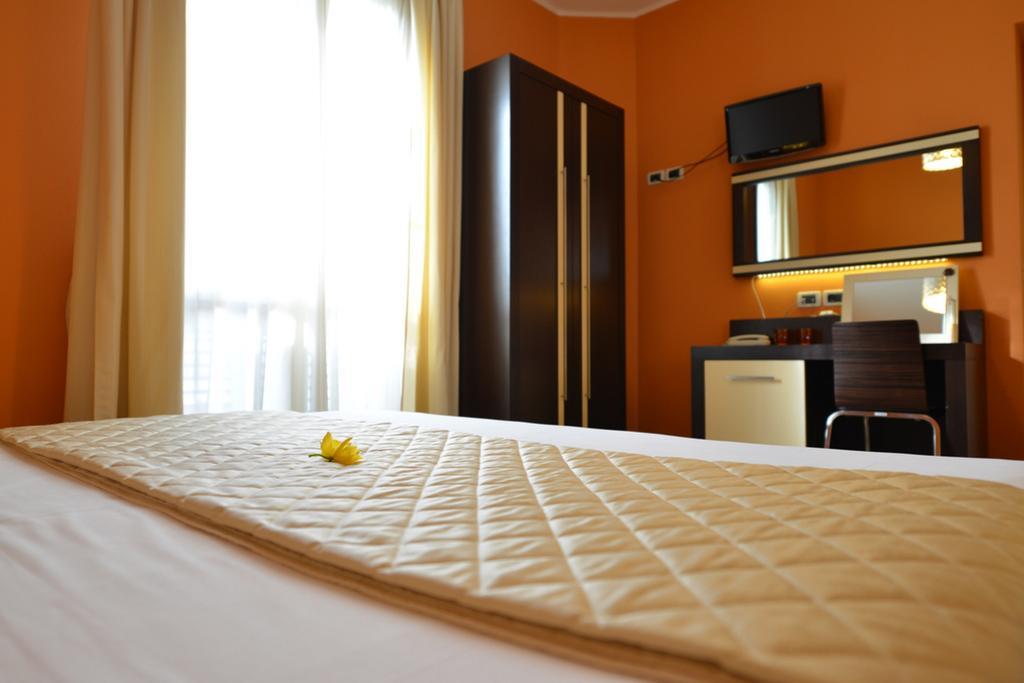 Hotel Rosignano Rosignano Solvay Zewnętrze zdjęcie