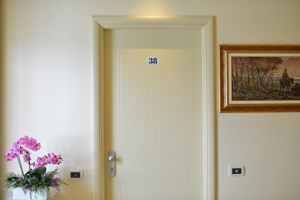 Hotel Rosignano Rosignano Solvay Zewnętrze zdjęcie