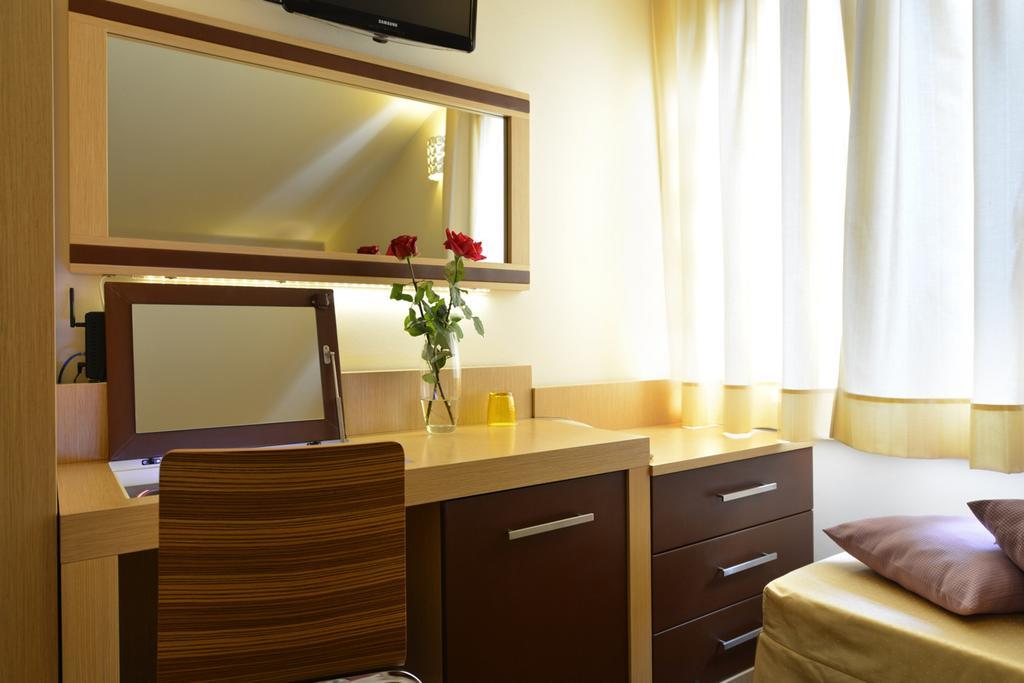 Hotel Rosignano Rosignano Solvay Pokój zdjęcie